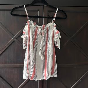 Flowy blouse that is off the shoulder with adjustable spaghetti straps